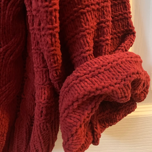Red Boutique Sweater - Size Small - Picture 3 of 5
